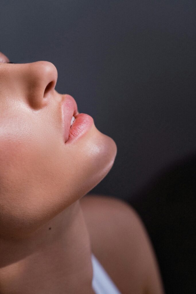 Hyaluron-Behandlung Potsdam – sanfte Lippenunterspritzung und Faltenbehandlung bei Dr. Jasmin Last in Werder